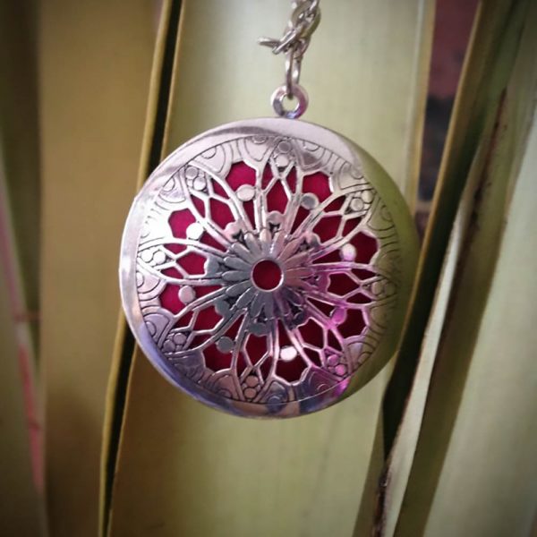 necklace-diffuser1