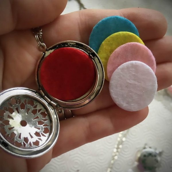 necklace-diffuser2